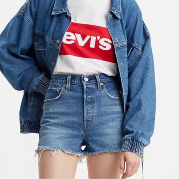 Levi's medium wash ribcage high rise frayed hem denim shorts size 30 - Picture 2 of 8